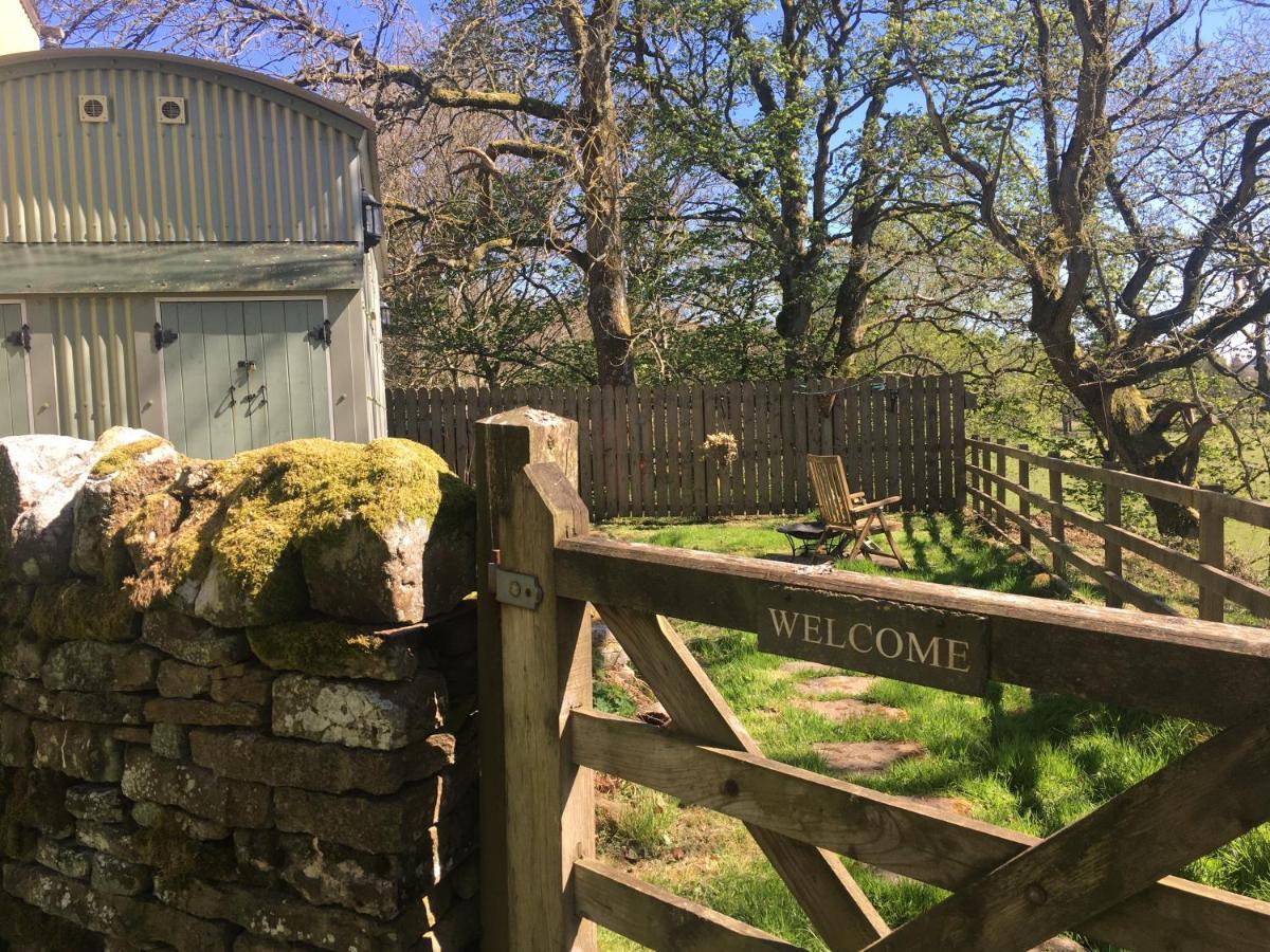 Posh Huts Farmstay Falstone Extérieur photo