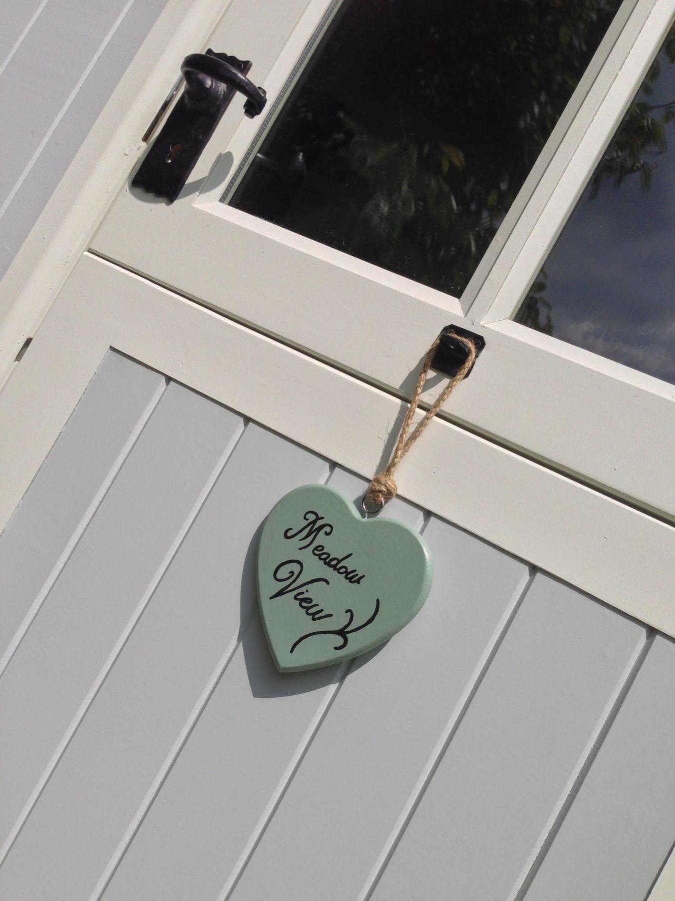 Posh Huts Farmstay Falstone Extérieur photo
