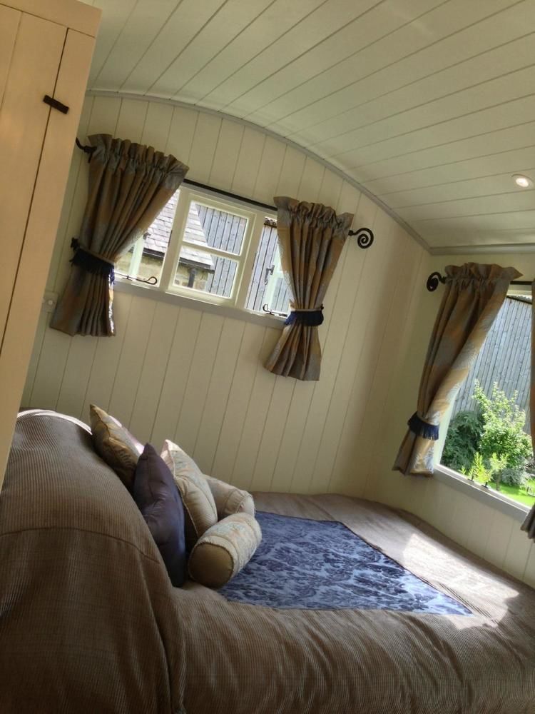 Posh Huts Farmstay Falstone Extérieur photo
